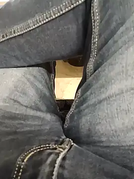 Snapshot of coolrocky346 chatting on February 14, 2025, 11:53 am coolrocky346 online show from February 14, 2025, 11:53 am