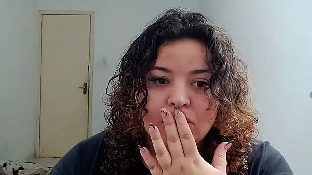 Snapshot of valentinny chatting on October 4, 2025, 2:15 pm valentinny online show from October 4, 2025, 2:15 pm