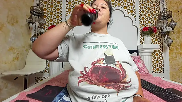 AleshaArabian online show from September 12, 2025, 2:55 am