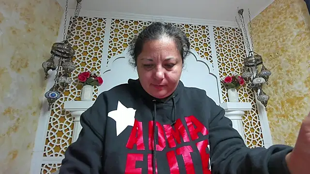 AleshaArabian online show from October 13, 2025, 2:33 am