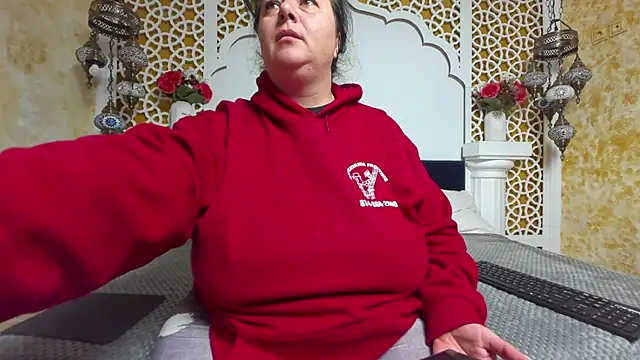 AleshaArabian online show from October 21, 2025, 3:07 am