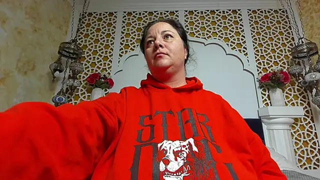 AleshaArabian online show from October 24, 2025, 3:25 am