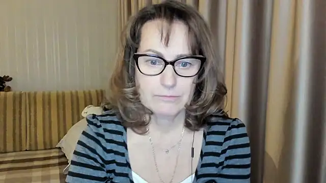 lauraoven online show from February 19, 2025, 4:22 pm