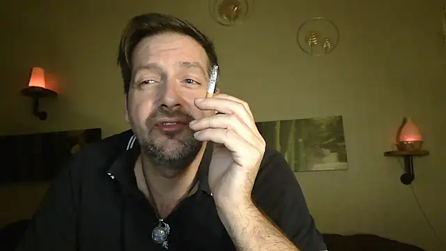 Snapshot of matrikes1 chatting on December 28, 2024, 11:59 pm matrikes1 online show from December 28, 2024, 11:59 pm