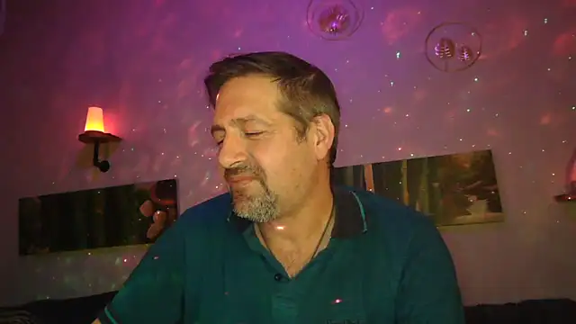 Snapshot of matrikes1 chatting on December 31, 2024, 7:07 pm matrikes1 online show from December 31, 2024, 7:07 pm