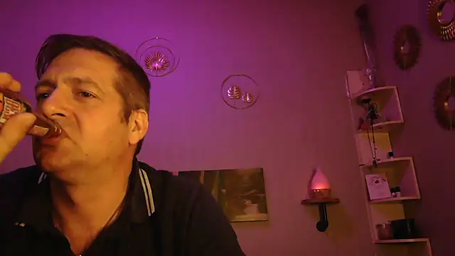 Snapshot of matrikes1 chatting on January 12, 2025, 7:53 pm matrikes1 online show from January 12, 2025, 7:53 pm