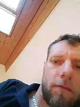 Snapshot of Kw8585kw chatting on December 6, 2024, 2:06 pm Kw8585kw online show from December 6, 2024, 2:06 pm