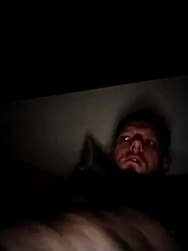 Snapshot of Kw8585kw chatting on March 14, 2025, 12:21 am Kw8585kw online show from March 14, 2025, 12:21 am