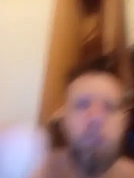 Snapshot of Kw8585kw chatting on November 24, 2025, 9:25 pm Kw8585kw online show from November 24, 2025, 9:25 pm