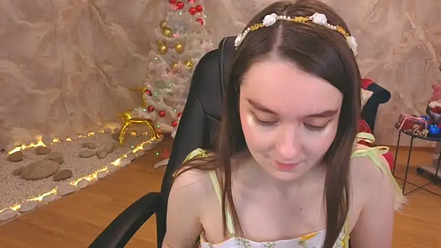 CloudGrace online show from December 21, 2025, 3:13 am