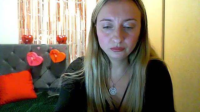 SusanCurt online show from February 12, 2026, 2:34 pm