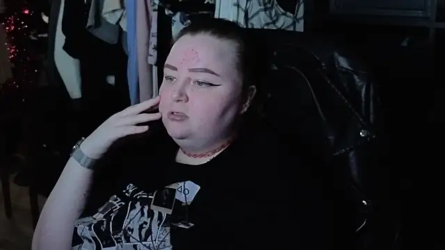 Snapshot of EMMA__CONNOR chatting on November 27, 2025, 7:49 pm EMMA CONNOR online show from November 27, 2025, 7:49 pm