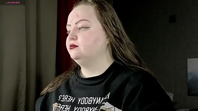 Snapshot of EMMA__CONNOR chatting on November 29, 2025, 10:13 pm EMMA CONNOR online show from November 29, 2025, 10:13 pm