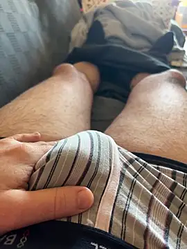 Snapshot of _Inchiodo_ chatting on December 28, 2024, 9:52 am  Inchiodo  online show from December 28, 2024, 9:52 am