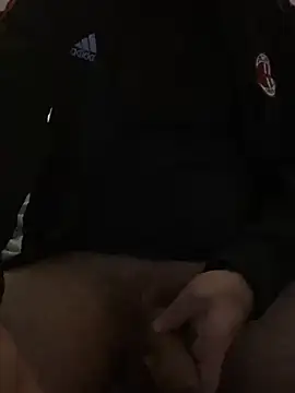 Snapshot of _Inchiodo_ chatting on March 7, 2025, 5:38 pm  Inchiodo  online show from March 7, 2025, 5:38 pm