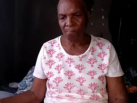 Snapshot of NaughtyGranny chatting on November 12, 2025, 1:11 pm NaughtyGranny online show from November 12, 2025, 1:11 pm