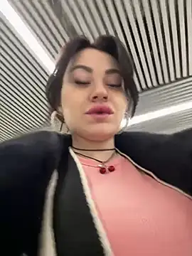 Snapshot of Wet__Bunny chatting on February 26, 2025, 9:42 am Wet  Bunny online show from February 26, 2025, 9:42 am