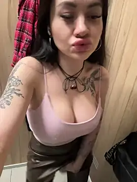Snapshot of Wet__Bunny chatting on March 16, 2025, 9:38 am Wet  Bunny online show from March 16, 2025, 9:38 am