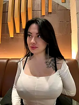 Snapshot of Wet__Bunny chatting on September 10, 2025, 6:35 am Wet  Bunny online show from September 10, 2025, 6:35 am