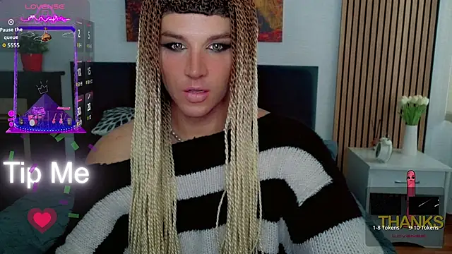 Snapshot of HelenSpellman chatting on June 20, 2026, 4:59 am HelenSpellman online show from June 20, 2026, 4:59 am