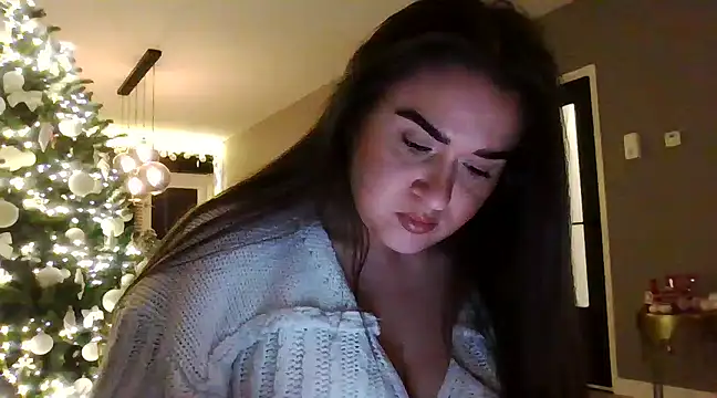 avajade online show from December 10, 2024, 6:49 pm