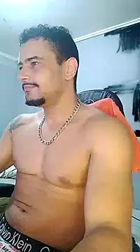 Snapshot of Fadinha-e-Raro chatting on February 26, 2025, 11:30 am Fadinha-e-Raro online show from February 26, 2025, 11:30 am