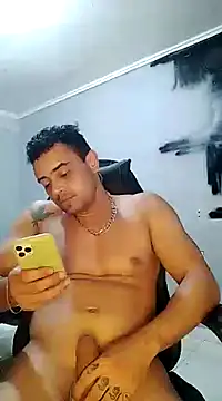 Snapshot of Fadinha-e-Raro chatting on March 4, 2025, 1:45 am Fadinha-e-Raro online show from March 4, 2025, 1:45 am