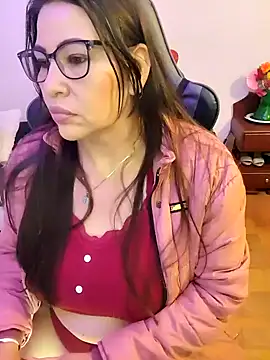 Snapshot of esmeralda_milf chatting on February 25, 2026, 8:18 pm esmeralda milf online show from February 25, 2026, 8:18 pm