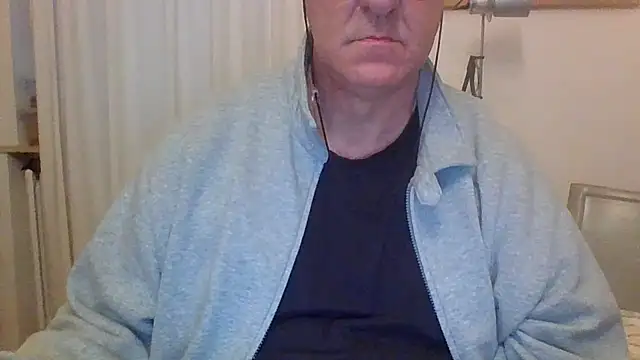 ANONIMO7735 online show from October 18, 2025, 4:59 am
