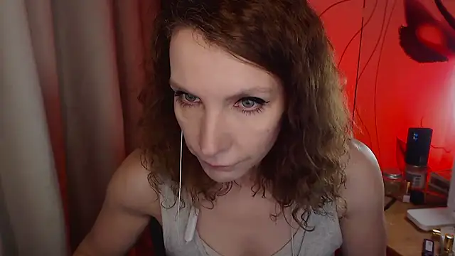 JohansonKatie online show from January 18, 2025, 3:27 pm