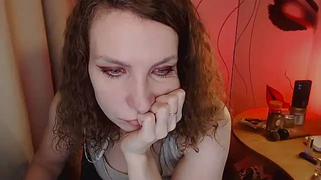 JohansonKatie online show from January 21, 2025, 3:43 pm