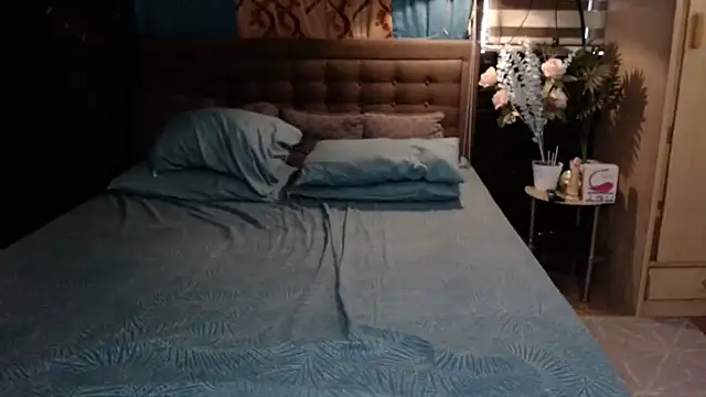 xheavenlytrans online show from October 20, 2025, 12:00 am