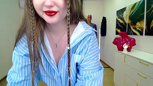 NicoleFoxery online show from February 13, 2025, 9:30 am