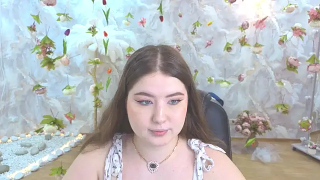 NicoleFoxery online show from May 20, 2026, 3:24 am