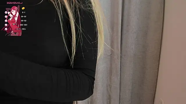 Snapshot of karoline_18 chatting on February 24, 2025, 12:16 pm karoline 18 online show from February 24, 2025, 12:16 pm