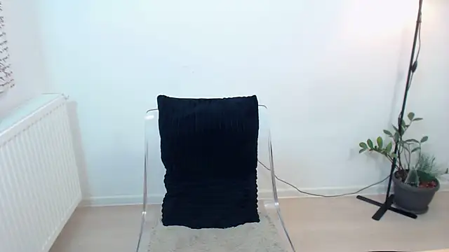 Snapshot of KathyWest chatting on April 17, 2026, 2:20 pm KathyWest online show from April 17, 2026, 2:20 pm