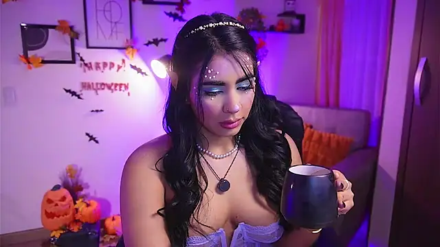 Isabella dior online show from October 28, 2025, 3:36 pm