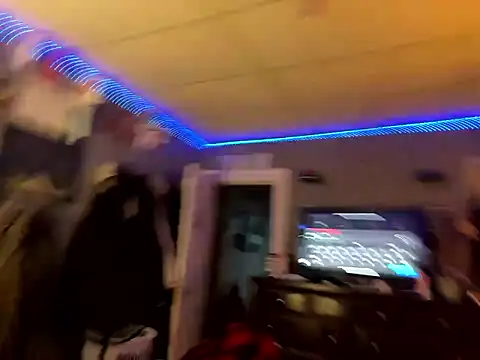 Snapshot of mirandamark2020 chatting on January 8, 2026, 5:48 pm mirandamark2020 online show from January 8, 2026, 5:48 pm