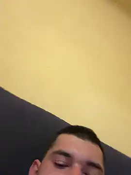 Hitdick007xh online show from March 19, 2026, 8:18 am