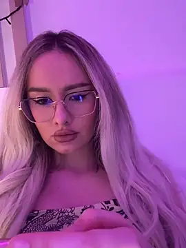 mollyxxx online show from January 6, 2025, 1:31 am