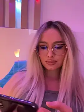 mollyxxx online show from January 22, 2025, 7:46 am