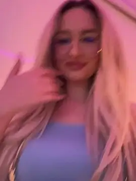 mollyxxx online show from February 17, 2025, 5:58 am