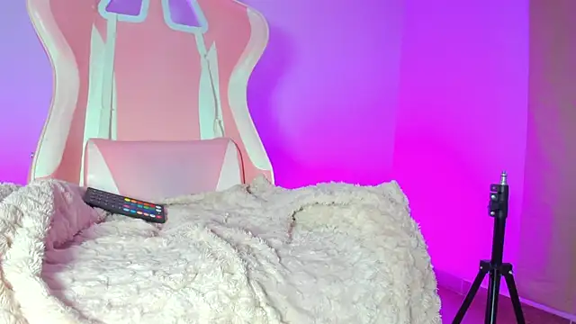 KataFerreira777 online show from April 1, 2026, 10:40 pm