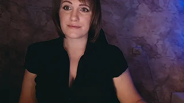 Snapshot of _letty_ chatting on January 3, 2025, 10:51 pm  letty  online show from January 3, 2025, 10:51 pm