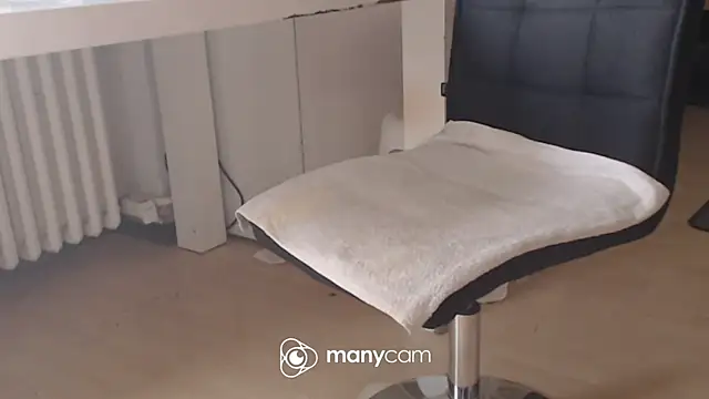 Snapshot of Supermen12171 chatting on March 10, 2026, 7:46 am Supermen12171 online show from March 10, 2026, 7:46 am