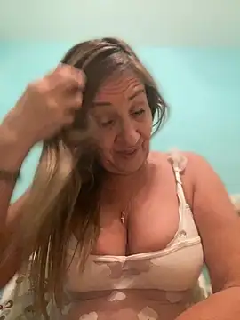 camelia3 online show from May 9, 2026, 11:32 pm