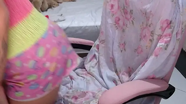 bustycarly online show from April 10, 2026, 10:14 pm