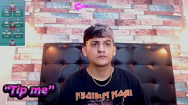 Snapshot of Dona_and_Carl chatting on December 24, 2024, 8:05 pm Dona and Carl online show from December 24, 2024, 8:05 pm