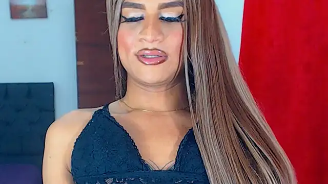 Snapshot of Valenntyna chatting on December 11, 2024, 12:44 am Valenntyna online show from December 11, 2024, 12:44 am