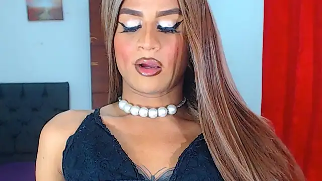 Snapshot of Valenntyna chatting on December 13, 2024, 12:20 am Valenntyna online show from December 13, 2024, 12:20 am